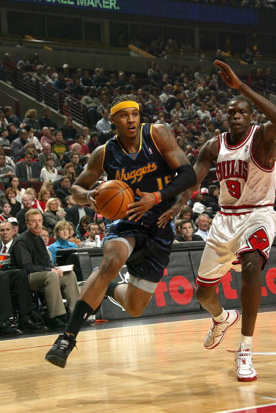 频繁在伯恩 频繁在伯恩